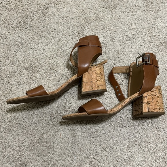 Franco Sarto, Size 10M, Brown leather - Picture 2 of 6